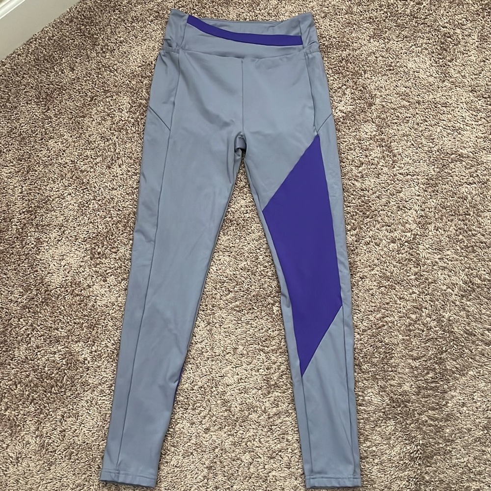 Grey and purple Gymshark Leggings Size Large